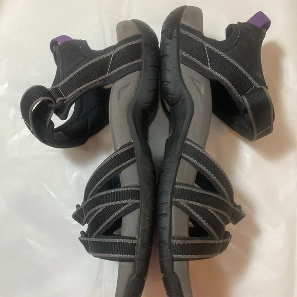 Stylish Black adjustable strap Teva Tierra Sandal 4266 - Picture 10 of 12